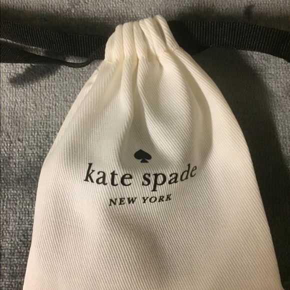 KATE SPADE ♠️ FLORAL CIRCLE KEYCHAIN - Picture 5 of 8